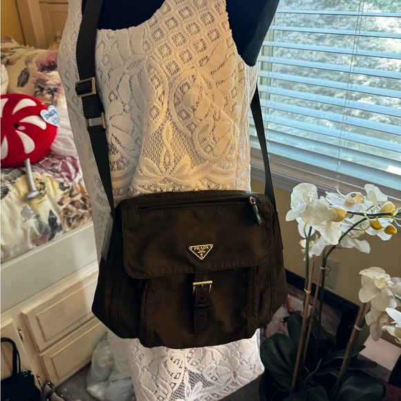 Authentic Prada Crossbody bag - Picture 5 of 16